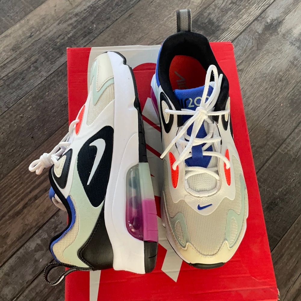 RARE Brand new Women’s Nike AirMax RYZ 365 sneakers